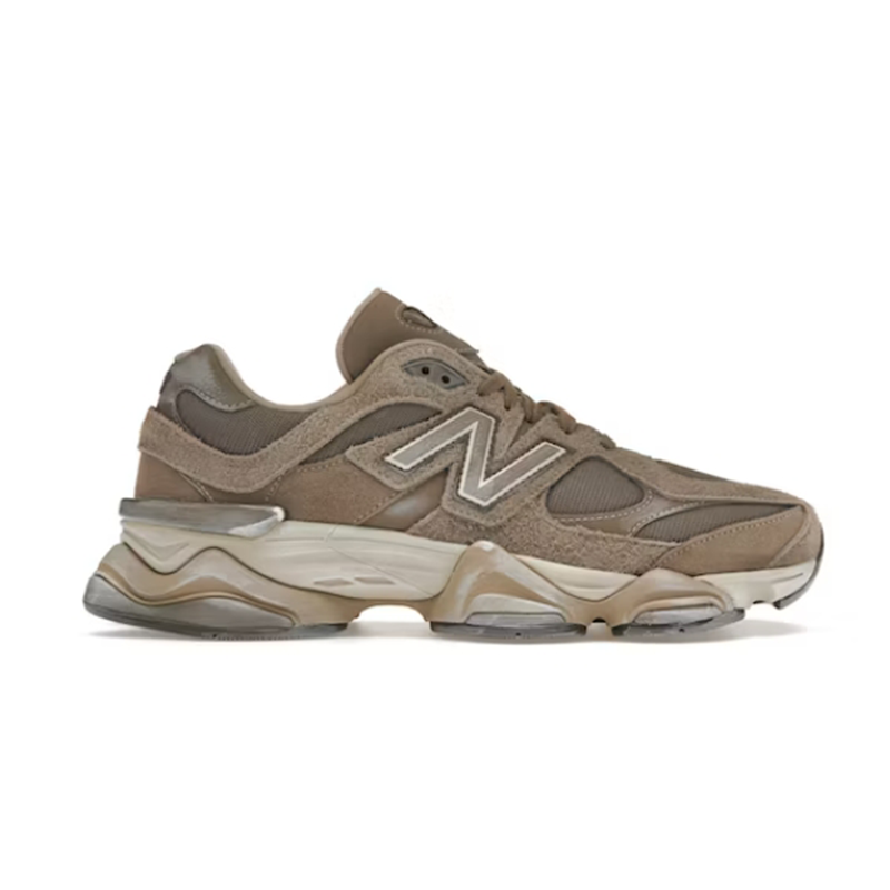 M   9060 Mushroom Timberwolf