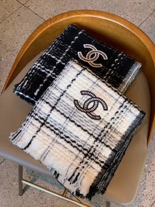 Chanel fashion striped scarves