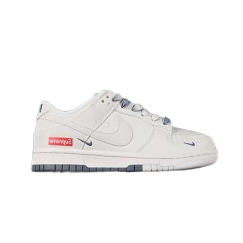 Supreme x NIKE DUNK LOW ATOMIC