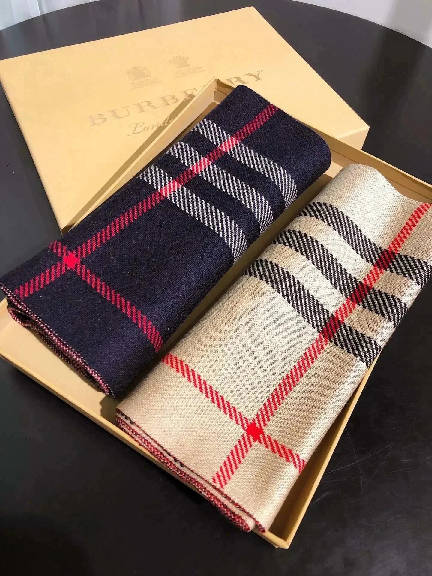 Classic Check cashmere scarf - Burberry