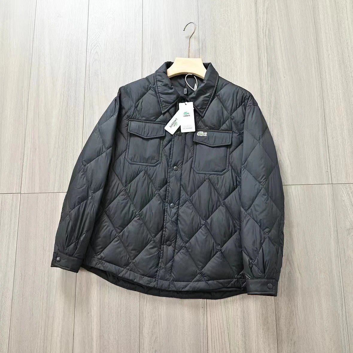 L鳄羽绒服方格黑