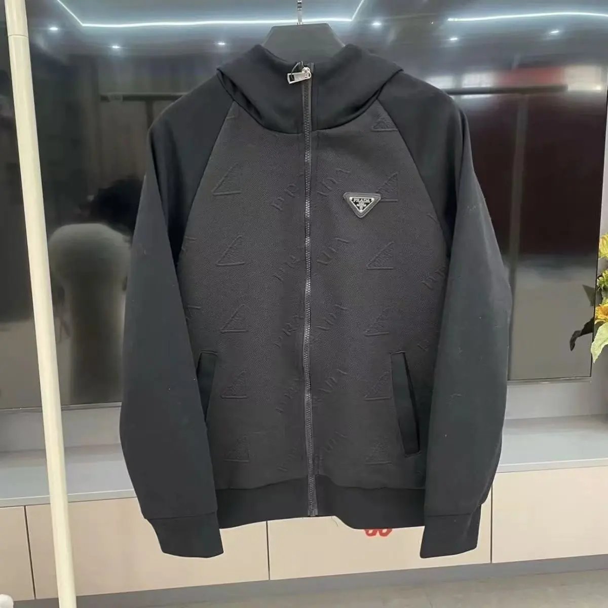 Prada11