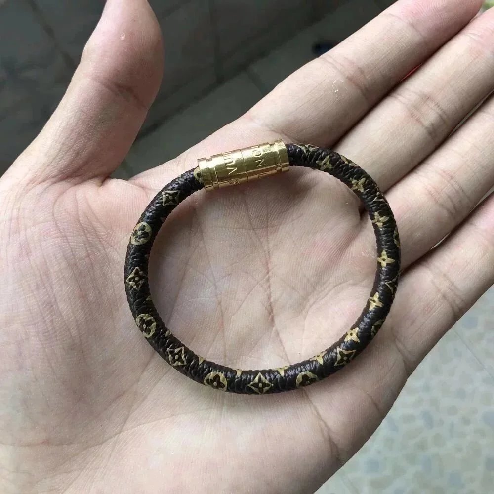金扣老花 - 21cm带原包装