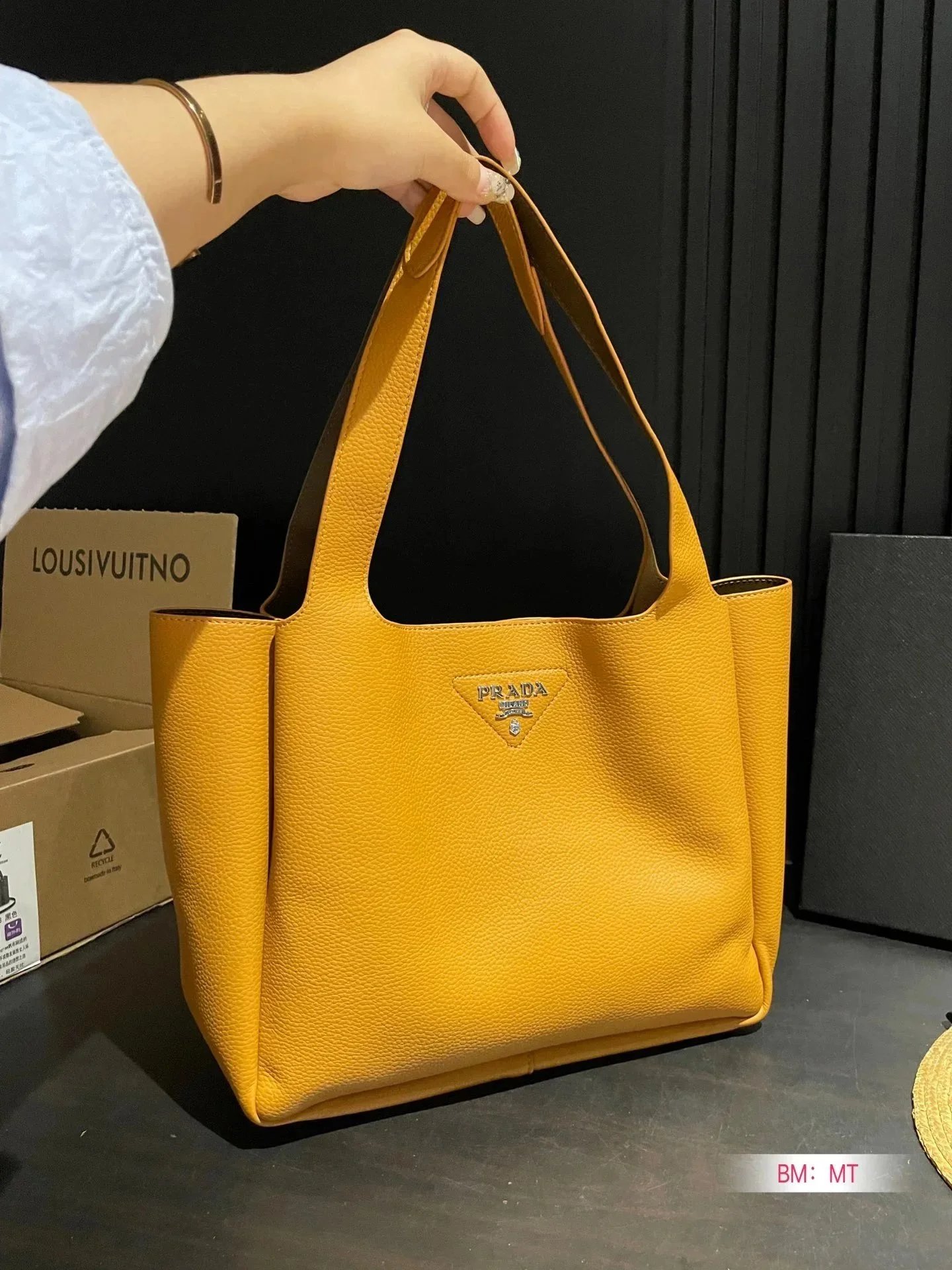 050304020-1（Size：31*27cm）