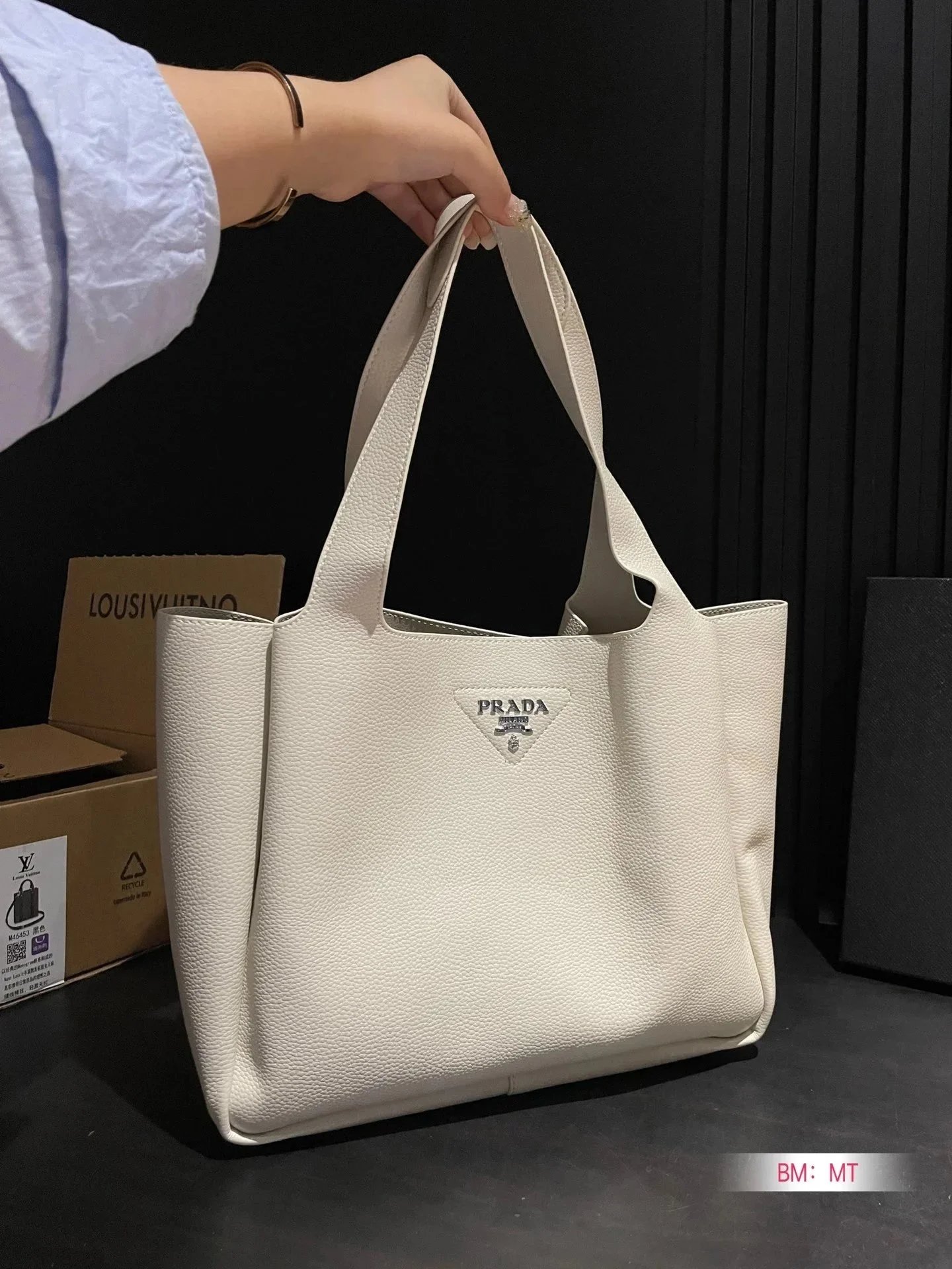 050304020-3（Size：31*27cm）