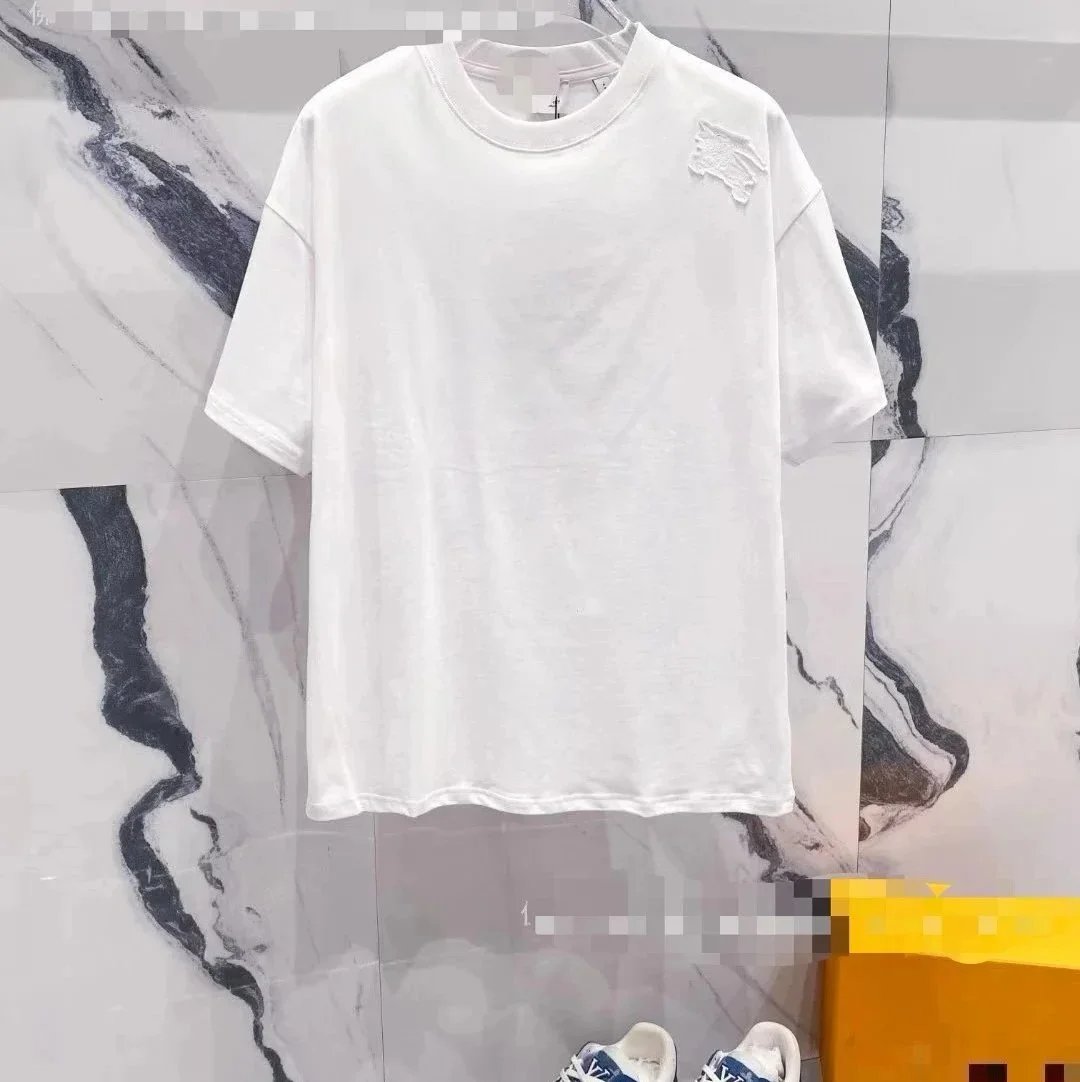 B02白色