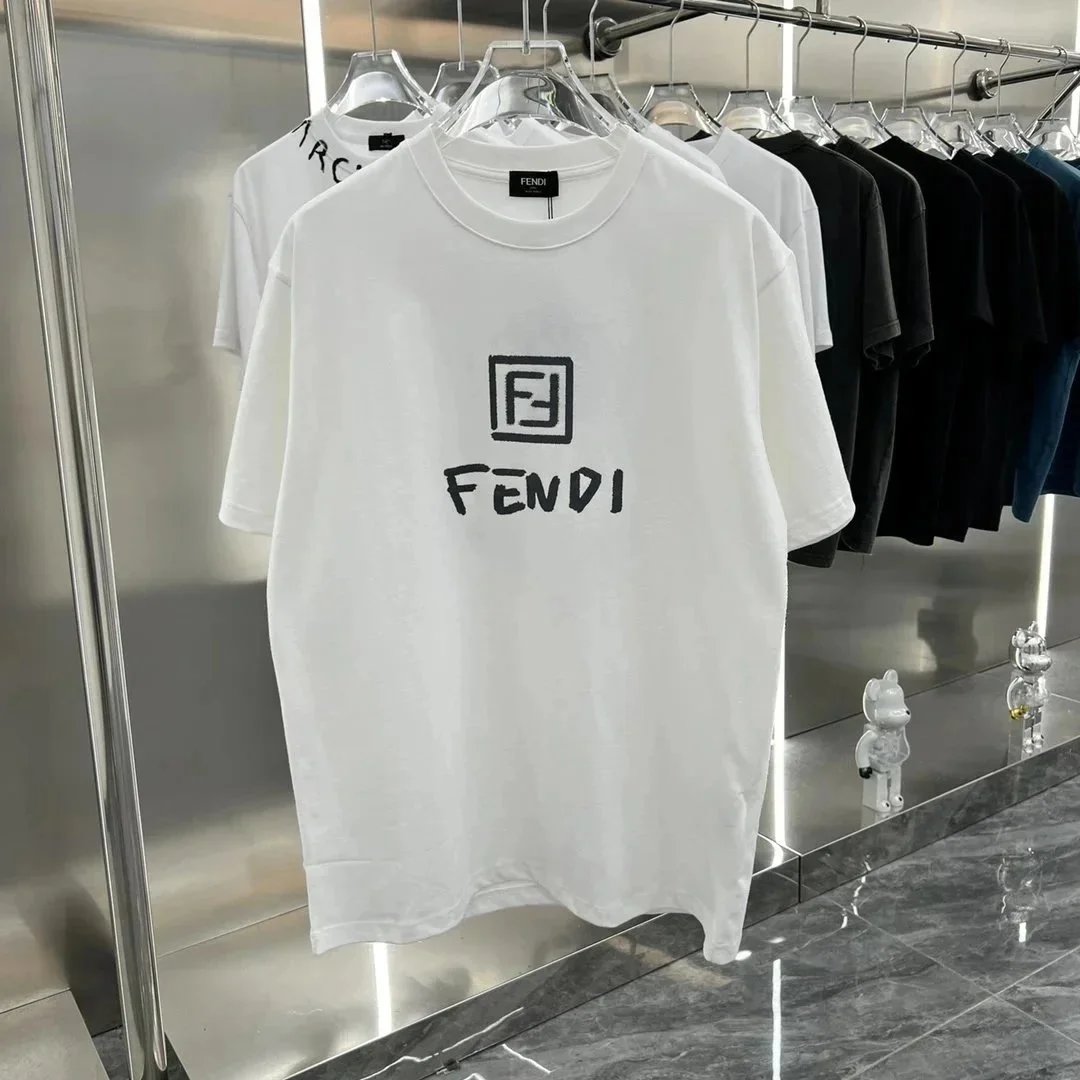 39白色