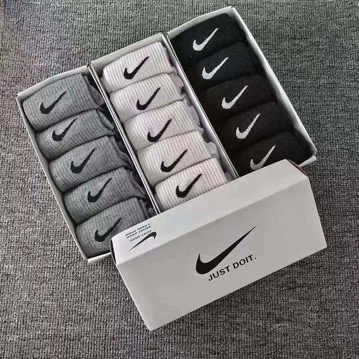 5双黑色短筒袜