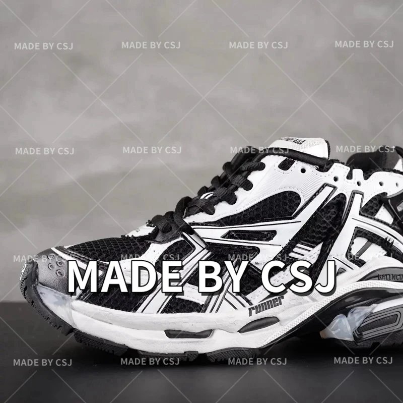 Runner 7.0 黑白