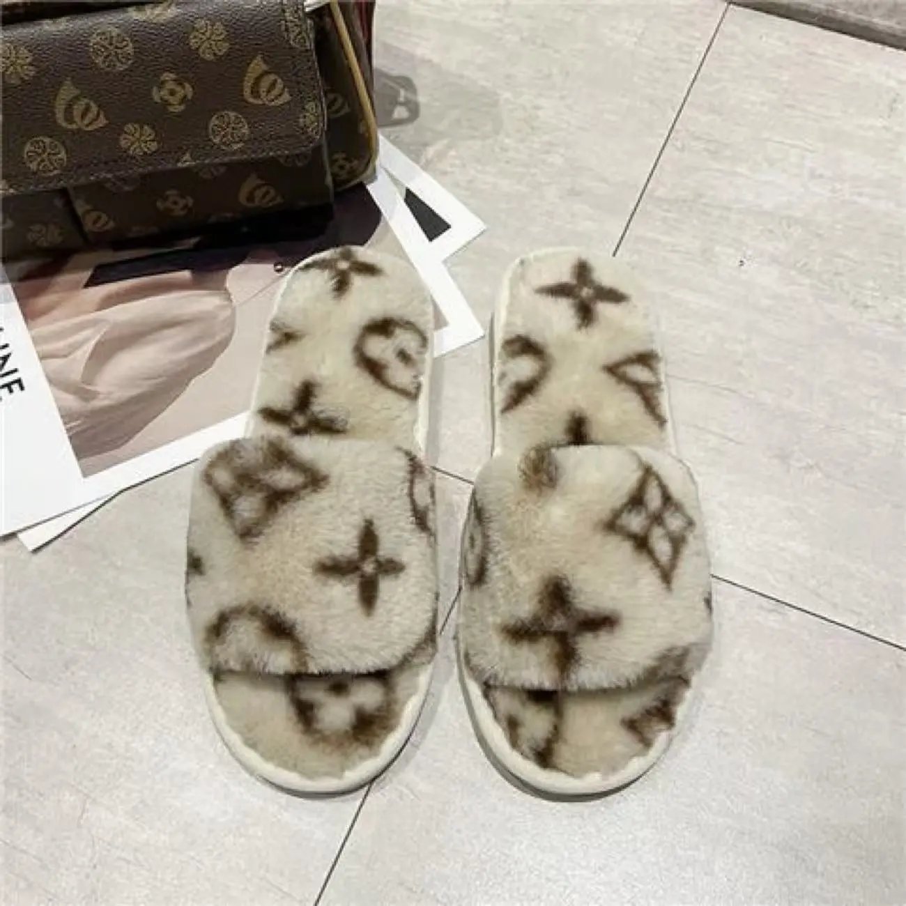 2白色