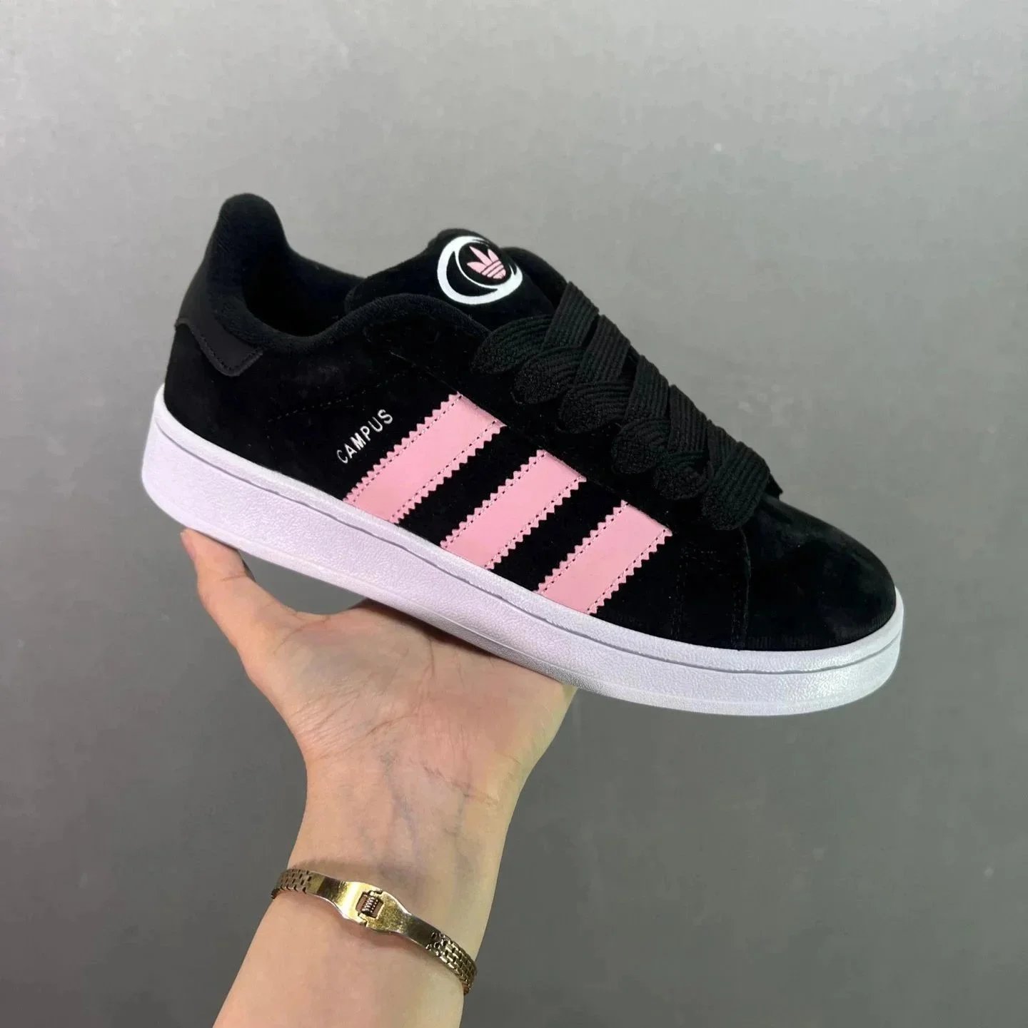 黑粉色